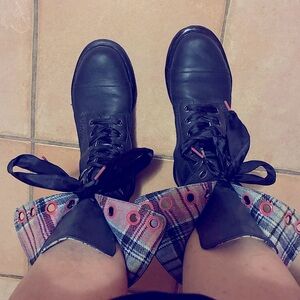 Doc Martens Black Triumph Boots